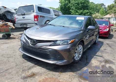 2020 Toyota Camry Le из США, поврежденный, VIN 4T1C11AK3LU945307